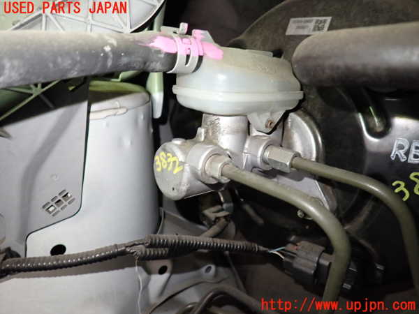 1UPJ-9238324050]ヴォクシー(ノア)(ZRR80W)ブレーキマスターシリンダー 中古_3