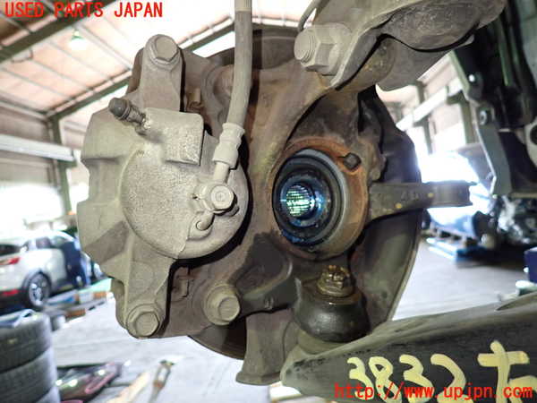1UPJ-9238324290]ヴォクシー(ノア)(ZRR80W)右フロントナックルハブ 中古_2