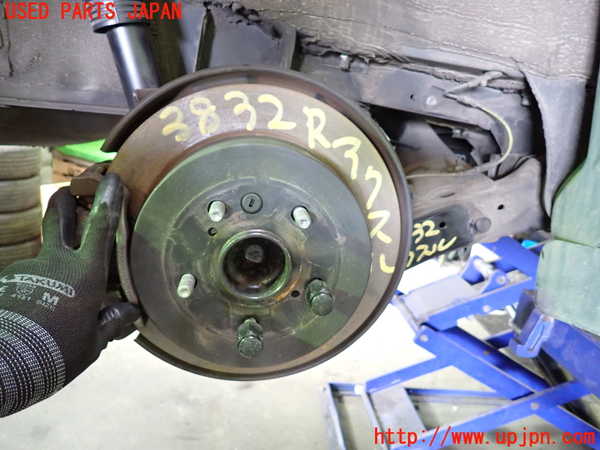 1UPJ-9238325380]ヴォクシー(ノア)(ZRR80W)リアアクスルビーム 中古_2