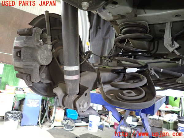 1UPJ-9238325380]ヴォクシー(ノア)(ZRR80W)リアアクスルビーム 中古_4