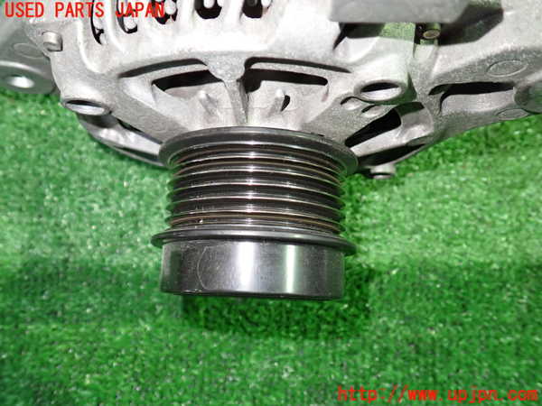 1UPJ-9238326015]ヴォクシー(ノア)(ZRR80W)オルタネーター(ダイナモ) 中古_2
