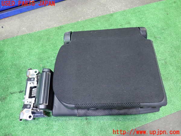 1UPJ-9238327235]ヴォクシー(ノア)(ZRR80W)右3列目シート 中古_4