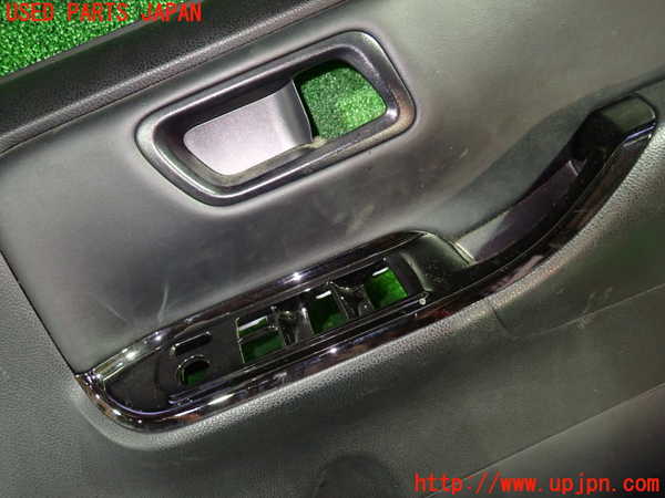 1UPJ-9238321234]ヴォクシー(ノア)(ZRR80W)右前ドア内張り 中古_2