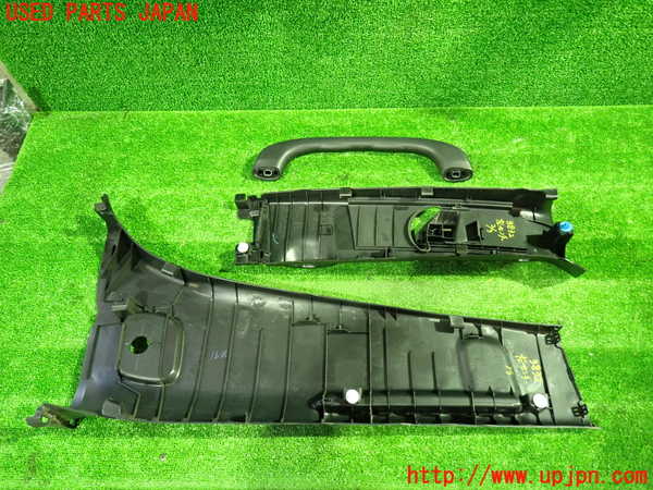 1UPJ-9238327670]ヴォクシー(ノア)(ZRR80W)左センターピラートリム 中古_2