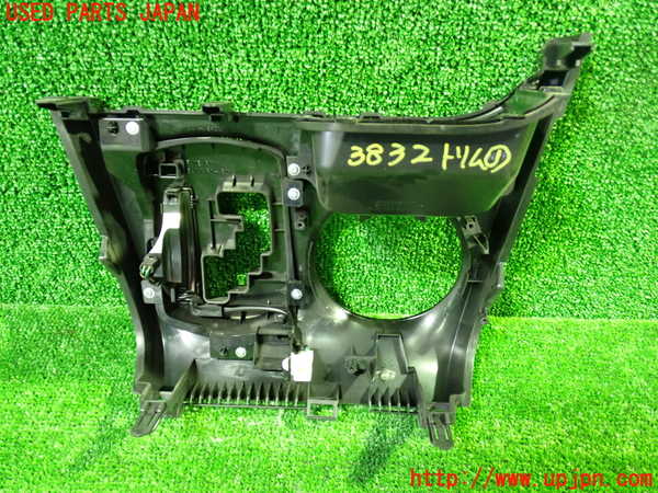 1UPJ-9238327691]ヴォクシー(ノア)(ZRR80W)内装トリム類1 中古_3