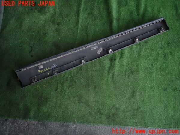 1UPJ-9238331232]BMW X3(WY20 F25)右前ドアパネル 中古_4