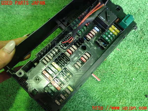 1UPJ-9238336741]BMW X3(WY20 F25)ヒューズボックス1 (室内 助手席側) 中古_2