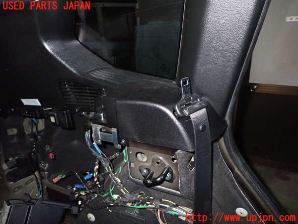 1UPJ-9238337680]BMW X3(WY20 F25)左リアピラートリム 中古_4