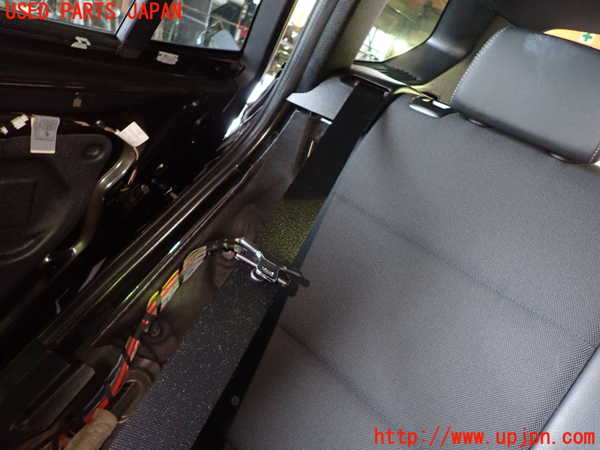 1UPJ-9238337155]BMW X3(WY20 F25)右2列目シートベルト 中古_2