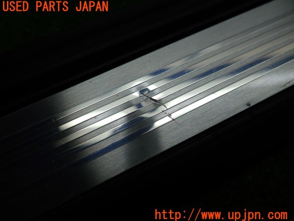 3UPJ=9238340616]BMW M235i クーペ(1J30 F22)純正 8059061 スカッフプレート 2枚セット 中古_3