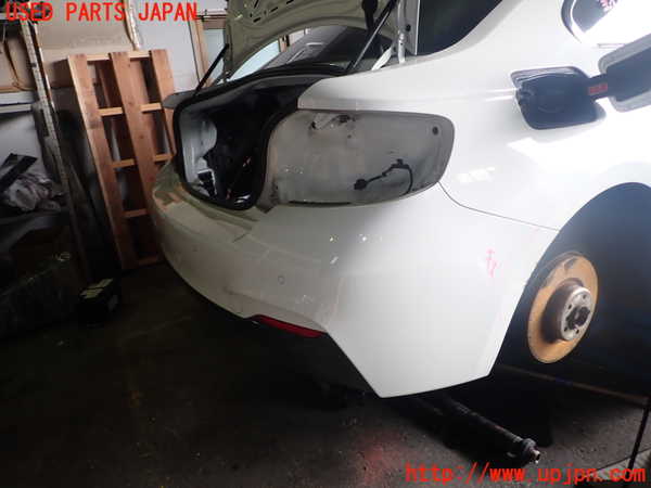 1UPJ-9238341610]BMW M235i クーペ F22(1J30)リアバンパー 中古_3