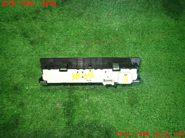 1UPJ-9238346308]BMW M235i クーペ F22(1J30)スイッチ3 (レーンアシスト) 中古_2