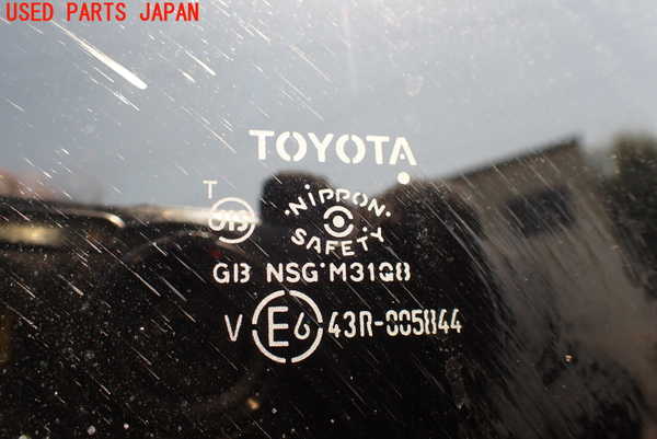 1UPJ-9238351380]アルファード 30系(AGH35W)右クォーターガラス 中古 NSG M31Q8 43R-005844_3