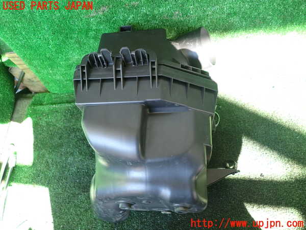 1UPJ-9238352560]アルファード 30系(AGH35W)エアクリーナーボックス 中古_3