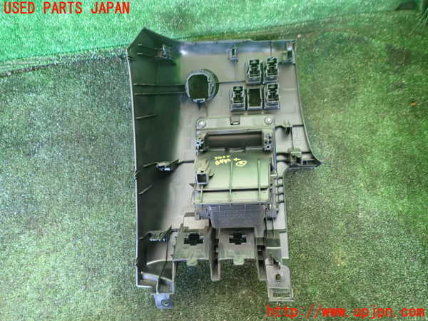 1UPJ-9238357842]アルファード 30系(AGH35W)小物入れ2 中古_3