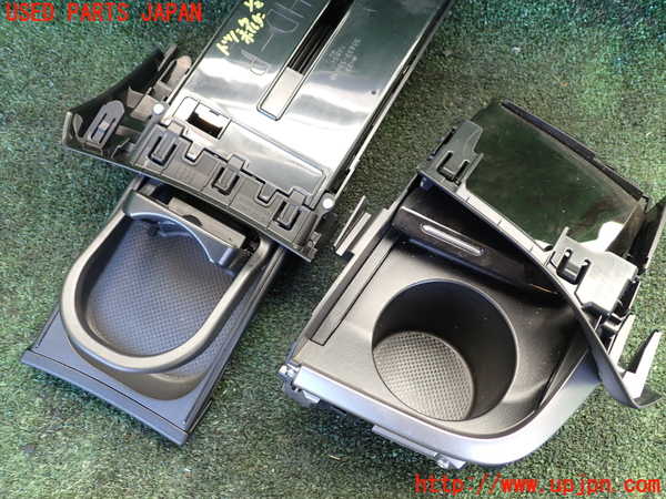 1UPJ-9238357810]アルファード 30系(AGH35W)ドリンクホルダー 中古_2