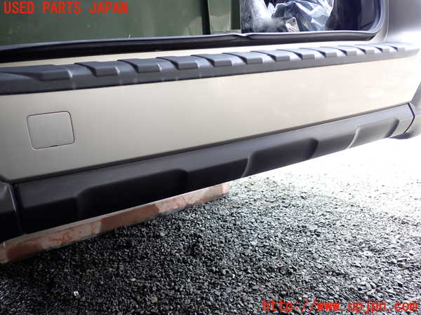 1UPJ-9238361610]レガシィ アウトバック(BS9)リアバンパー 中古_3