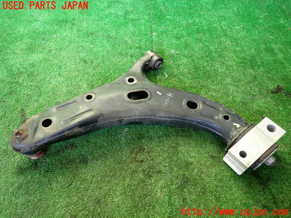 1UPJ-9238365176]レガシィ アウトバック(BS9)右フロントロアアーム1 中古_2