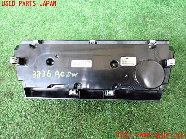 1UPJ-9238366066]レガシィ アウトバック(BS9)エアコンスイッチ1 中古_2