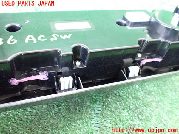 1UPJ-9238366066]レガシィ アウトバック(BS9)エアコンスイッチ1 中古_4