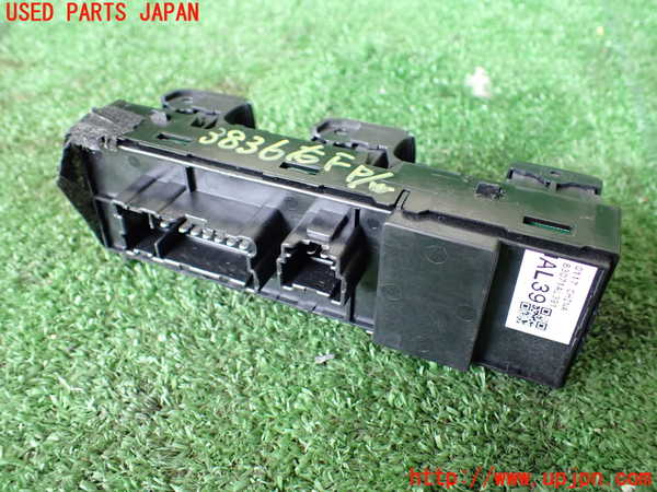 1UPJ-9238366240]レガシィ アウトバック(BS9)右前パワーウィンドウスイッチ 中古_2