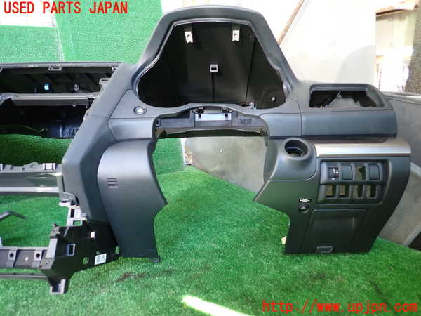 1UPJ-9238367505]レガシィ アウトバック(BS9)ダッシュボード 中古_4