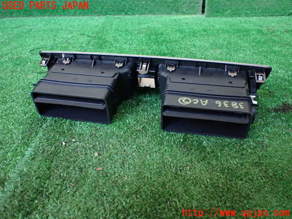 1UPJ-9238367527]レガシィ アウトバック(BS9)エアコン吹き出し口2 (真中) 中古_2