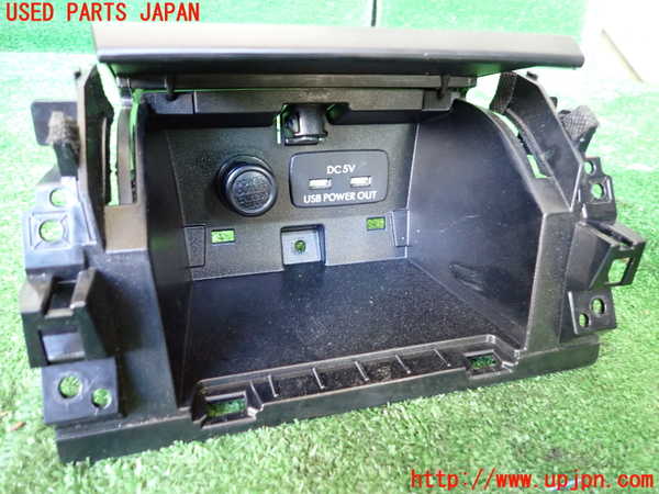 1UPJ-9238367841]レガシィ アウトバック(BS9)小物入れ1 中古_2