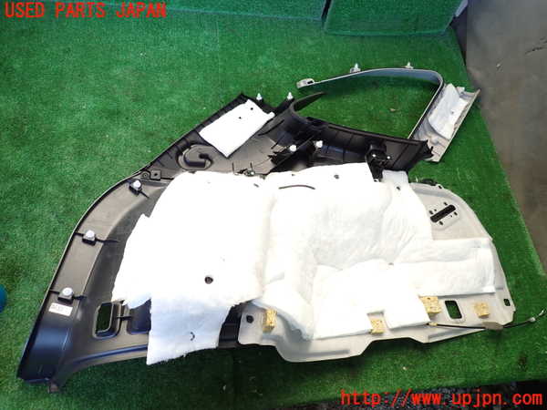 1UPJ-9238367675]レガシィ アウトバック(BS9)右リアピラートリム 中古_2