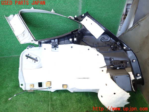 1UPJ-9238367680]レガシィ アウトバック(BS9)左リアピラートリム 中古_2