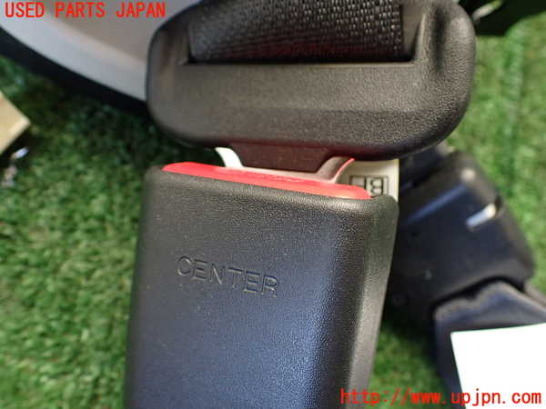 1UPJ-9238367135]レガシィ アウトバック(BS9)真中2列目シートベルト 中古_2