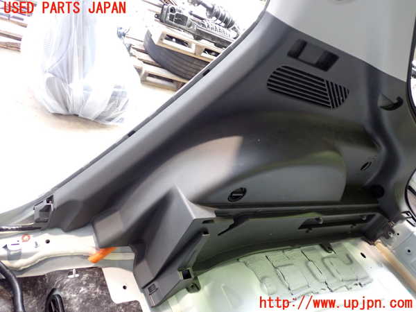 2UPJ-9238377675]ヒョンデ(Hyundai)・アイオニック5(IONIC 5)(NE2LRG)右リアピラートリム 中古_2