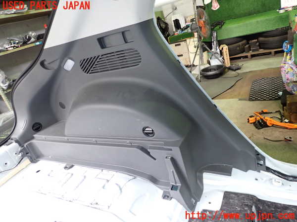 2UPJ-9238377680]ヒョンデ(Hyundai)・アイオニック5(IONIC 5)(NE2LRG)左リアピラートリム 中古_2