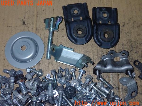 3UPJ=9238380720]インプレッサ WRX-STi(GRB E型)ネジ・ナット・ステー類 セット ジャンク_2
