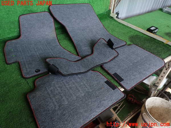 2UPJ-9238387800]インプレッサ WRX-STi(GRB)フロアマット 中古_4