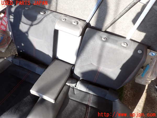 2UPJ-9238387385]インプレッサ WRX-STi(GRB)リアシート 中古_2