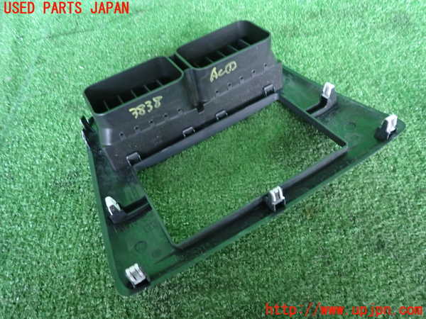 2UPJ-9238387526]インプレッサ WRX-STi(GRB)エアコン吹き出し口1 (真中) 中古_2