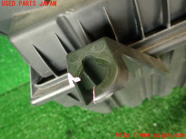 2UPJ-9238392560]ランドローバー・レンジローバー イヴォーク(LV2A)エアクリーナーボックス 中古_2