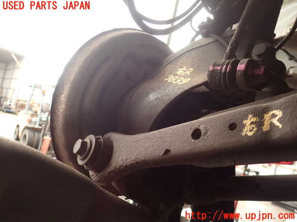2UPJ-9238394300]ランドローバー・レンジローバー イヴォーク(LV2A)右リアナックルハブ 中古_2