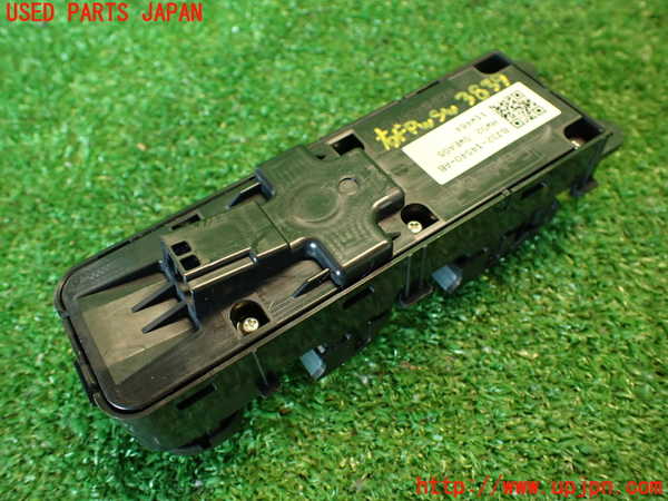 2UPJ-9238396240]ランドローバー・レンジローバー イヴォーク(LV2A)右前パワーウィンドウスイッチ 中古_4