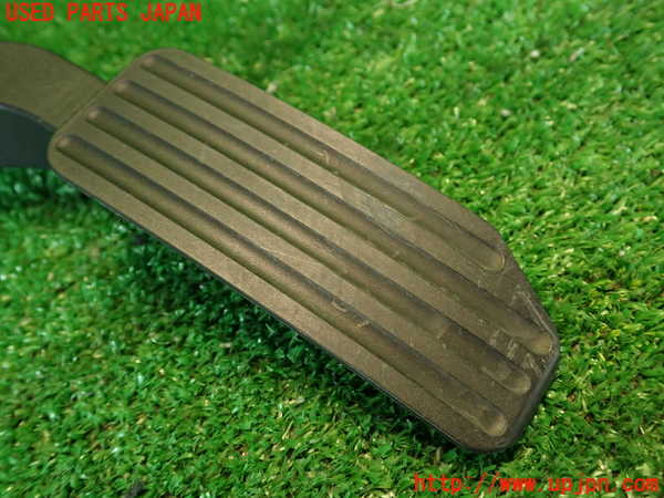 2UPJ-9238396382]ランドローバー・レンジローバー イヴォーク(LV2A)センサー2(アクセルペダル) 中古_2