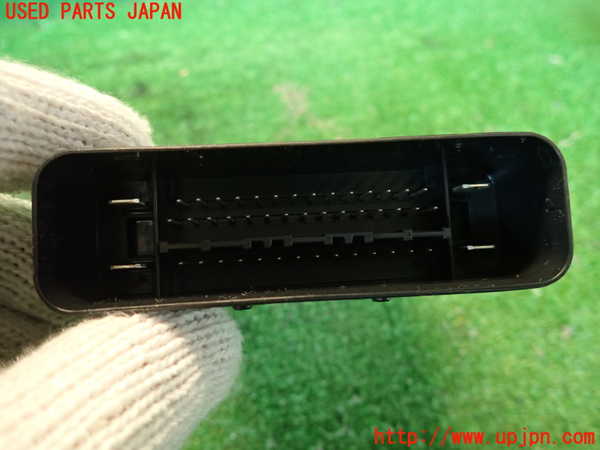 2UPJ-9238396120]ランドローバー・レンジローバー イヴォーク(LV2A)サスペンションコンピューター 中古_3