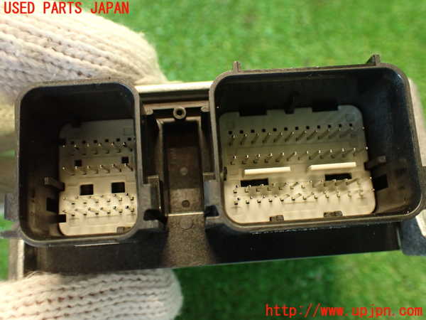 2UPJ-9238396145]ランドローバー・レンジローバー イヴォーク(LV2A)エアバッグコンピューター 中古_3