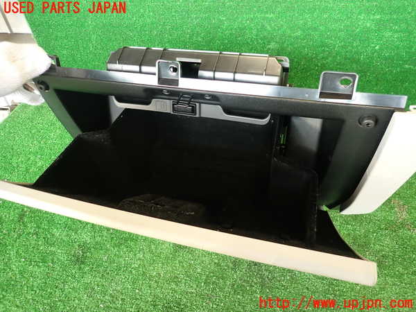 2UPJ-9238397516]ランドローバー・レンジローバー イヴォーク(LV2A)グローブボックス1 ジャンク_3