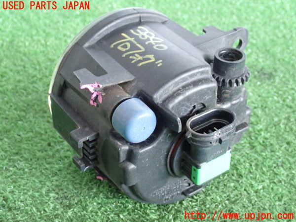 2UPJ-9238401180]スイフト(ZC53S)右フォグ 中古_2