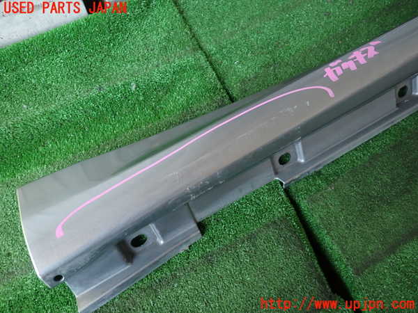 2UPJ-9238401390]スイフト(ZC53S)右サイドステップ 中古_2