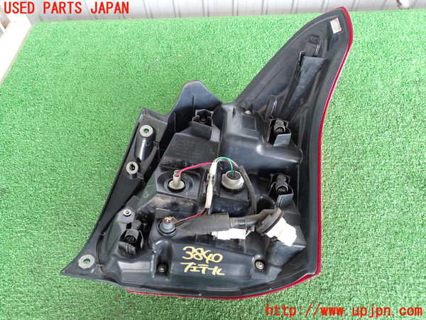 2UPJ-9238401536]スイフト(ZC53S)左テールランプ 中古_2