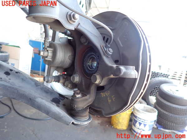 2UPJ-9238404290]スイフト(ZC53S)右フロントナックルハブ 中古_2