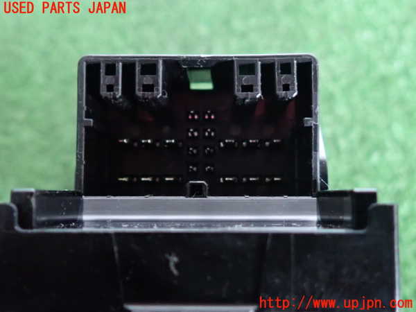 2UPJ-9238406240]スイフト(ZC53S)右前パワーウィンドウスイッチ 中古_4