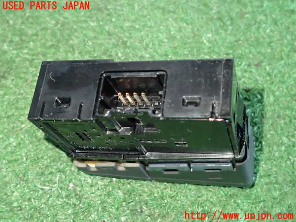 2UPJ-9238406290]スイフト(ZC53S)ハザードスイッチ 中古_3